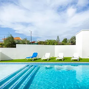 Genesis Jan Thiel Apartamento